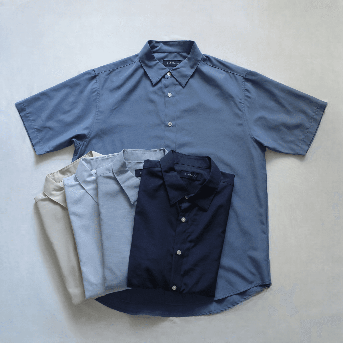 体型カバーする、スタイルが引き立つ半袖シャツ